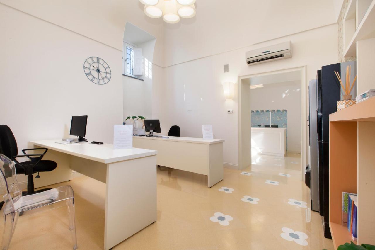 Unconventional Sorrento Coast Hotel Sant'Agnello Exterior photo