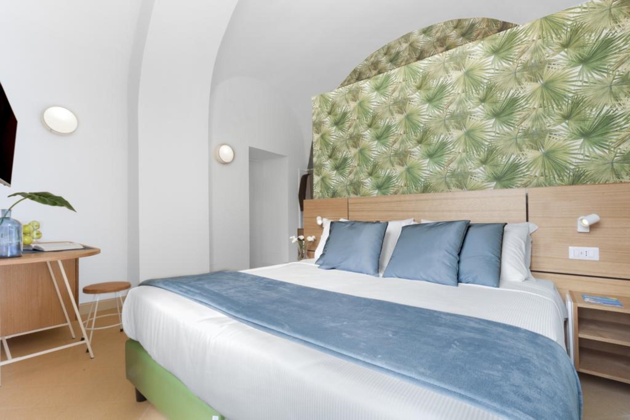 Unconventional Sorrento Coast Hotel Sant'Agnello Exterior photo