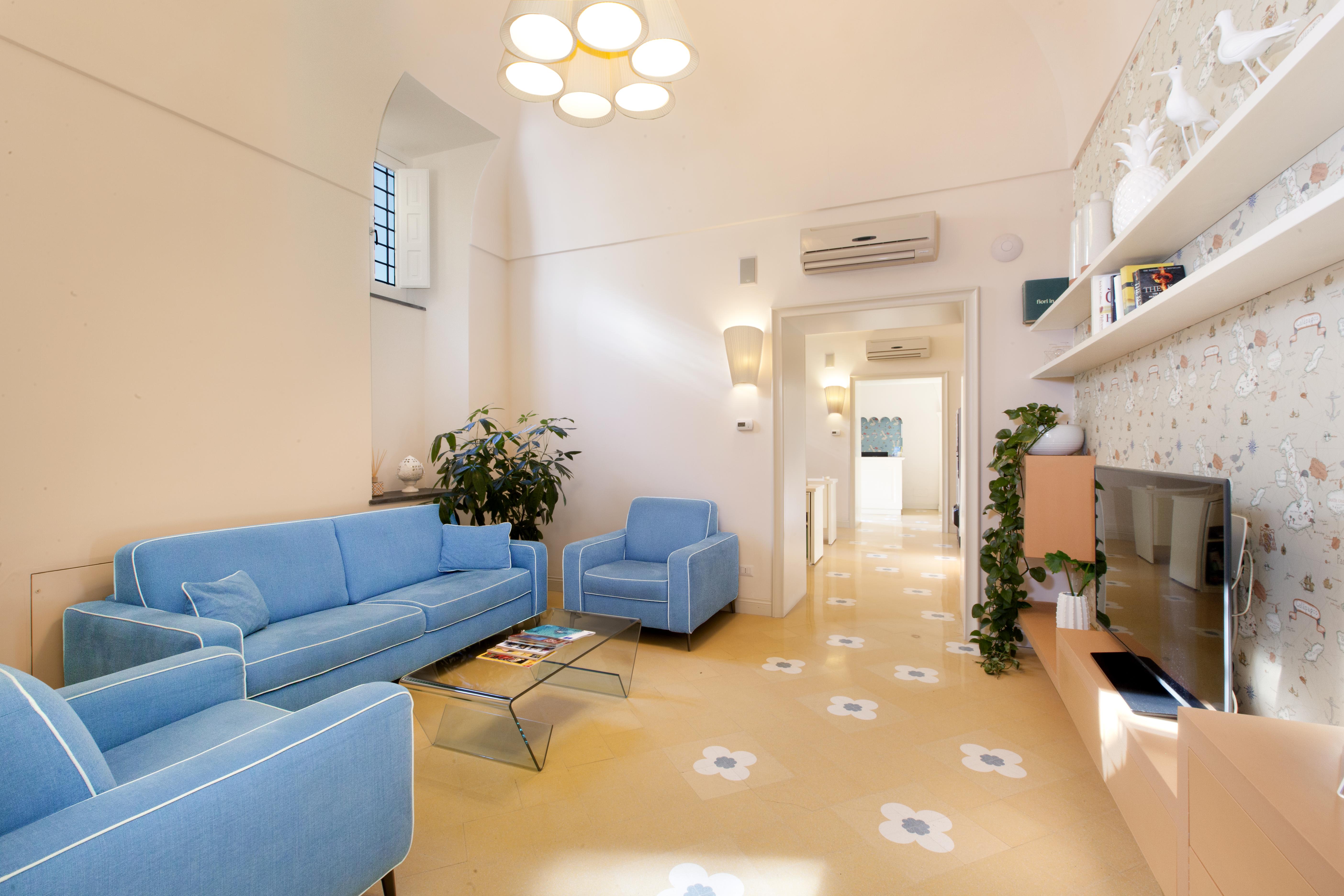 Unconventional Sorrento Coast Hotel Sant'Agnello Exterior photo