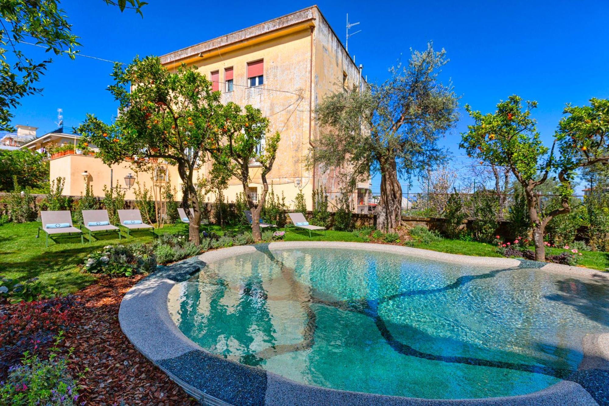 Unconventional Sorrento Coast Hotel Sant'Agnello Exterior photo